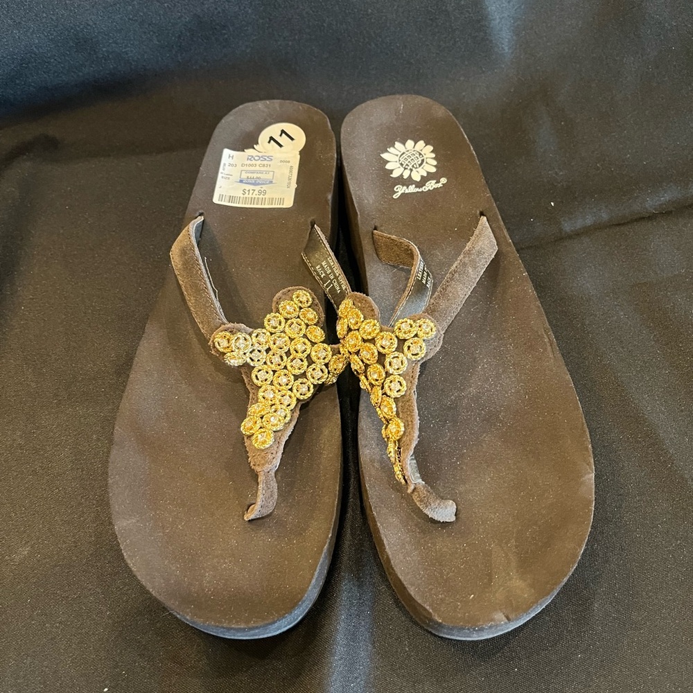 Yellow Box Flips Flops Brown with Gold Accent Size 11